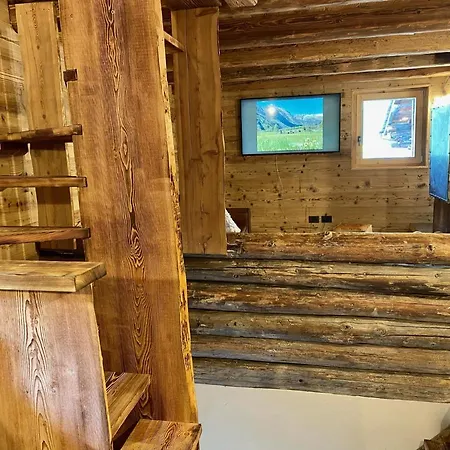 Rascard Monterosa 아파트 샴폴루크