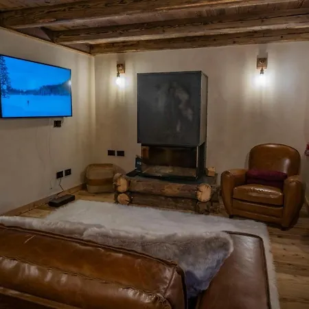 Rascard Monterosa Apartment *
